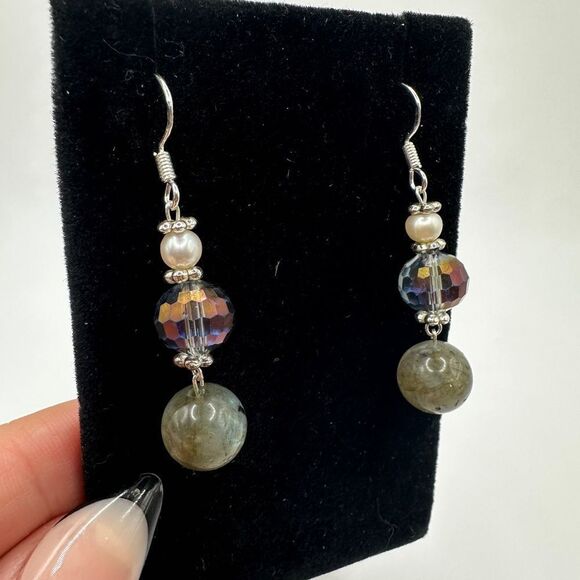 2" Labradorite, faceted glass, pearl and silver tone accent dangle earrings! - Picture 5 of 9